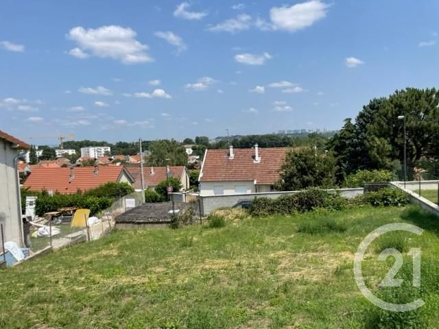 terrain - IRIGNY - 69