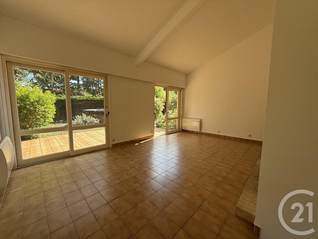 Afficher la photo en grand maison à vendre - 5 pièces - 125.0 m2 - ST GENIS LAVAL - 69 - RHONE-ALPES - Century 21 Grande Rue