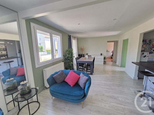 Afficher la photo en grand maison à vendre - 6 pièces - 105.61 m2 - ST FONS - 69 - RHONE-ALPES - Century 21 Grande Rue