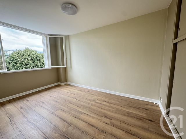 Afficher la photo en grand Appartement F3 à louer - 3 pièces - 57.0 m2 - STE FOY LES LYON - 69 - RHONE-ALPES - Century 21 Grande Rue