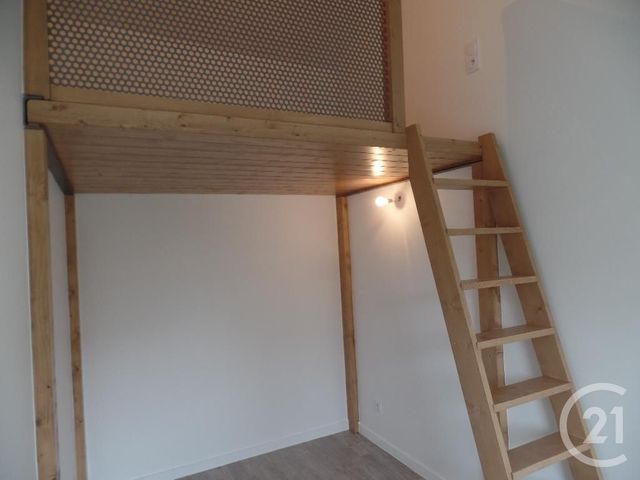 Afficher la photo en grand Appartement T1 à louer - 1 pièce - 25.47 m2 - LYON - 69003 - RHONE-ALPES - Century 21 Grande Rue