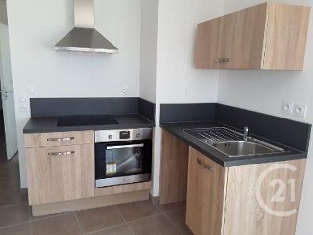 Afficher la photo en grand Appartement F3 à louer - 3 pièces - 72.24 m2 - VILLEURBANNE - 69 - RHONE-ALPES - Century 21 Grande Rue