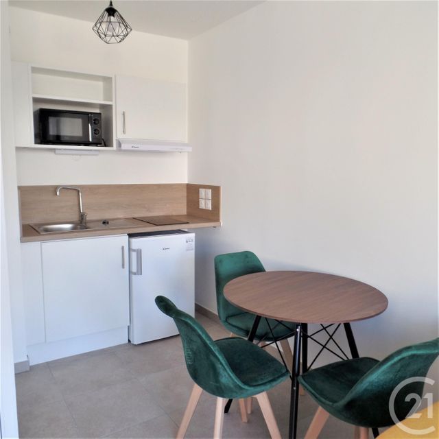 Appartement F2 à louer - 2 pièces - 40.82 m2 - VILLEURBANNE - 69 - RHONE-ALPES - Century 21 Grande Rue