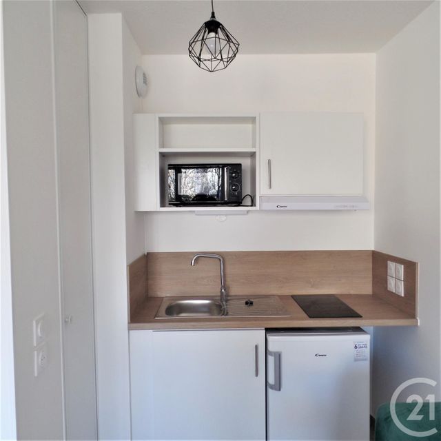 Appartement F2 à louer - 2 pièces - 40.82 m2 - VILLEURBANNE - 69 - RHONE-ALPES - Century 21 Grande Rue