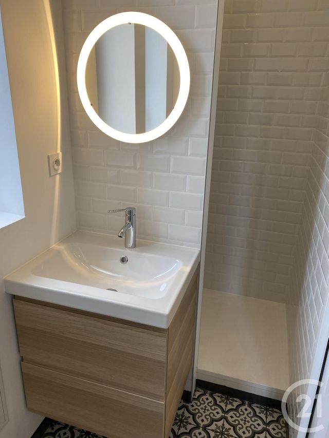 maison à louer - 4 pièces - 81.53 m2 - BRON - 69 - RHONE-ALPES - Century 21 Grande Rue